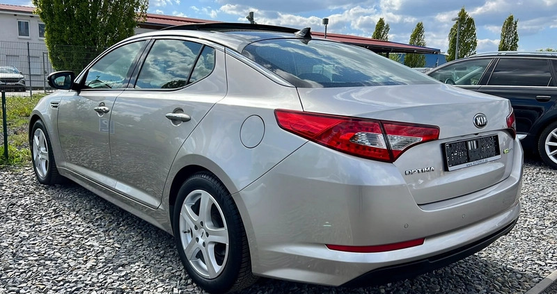 Kia Optima cena 39800 przebieg: 179000, rok produkcji 2013 z Woźniki małe 106